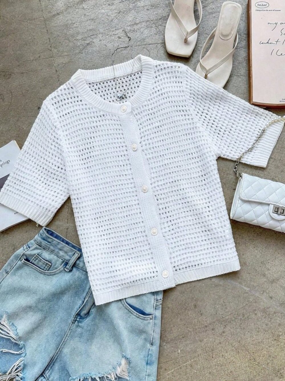 White Casual Knit Women's Short Sleeve Cardigan with Buttons - Picture 7 of 10